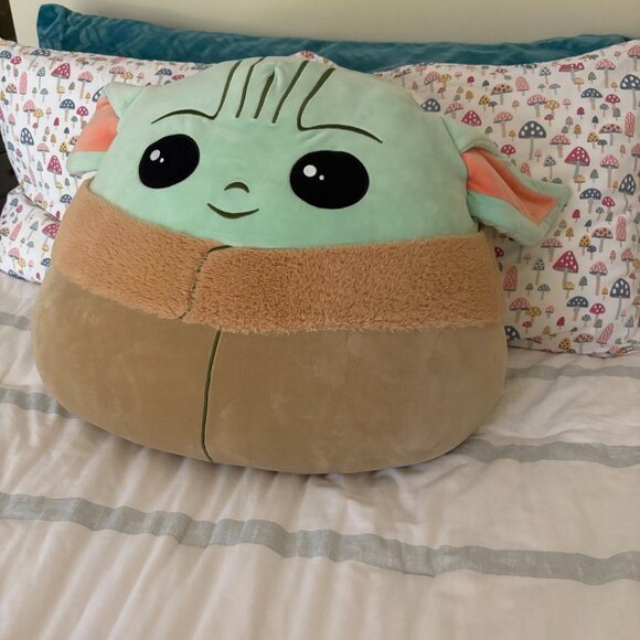 Jumbo Baby Yoda Squishmallow - Picture 2 of 4